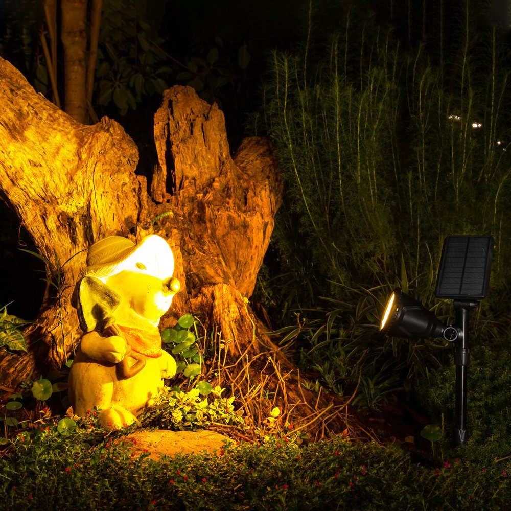 كشاف شمسي 18 LED – منظر كامل للكشاف – spotlight art statue 01 1