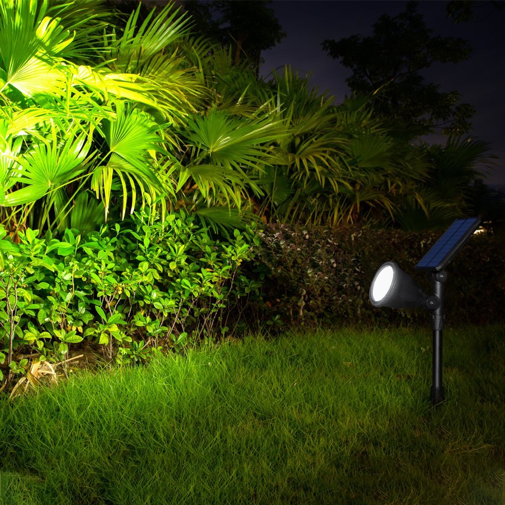 كشاف شمسي 18 LED – منظر كامل للكشاف – spotlight shrub white light 04 1