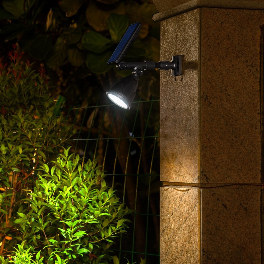 كشاف شمسي 18 LED – منظر كامل للكشاف – spotlight shrub white light wall mount 1