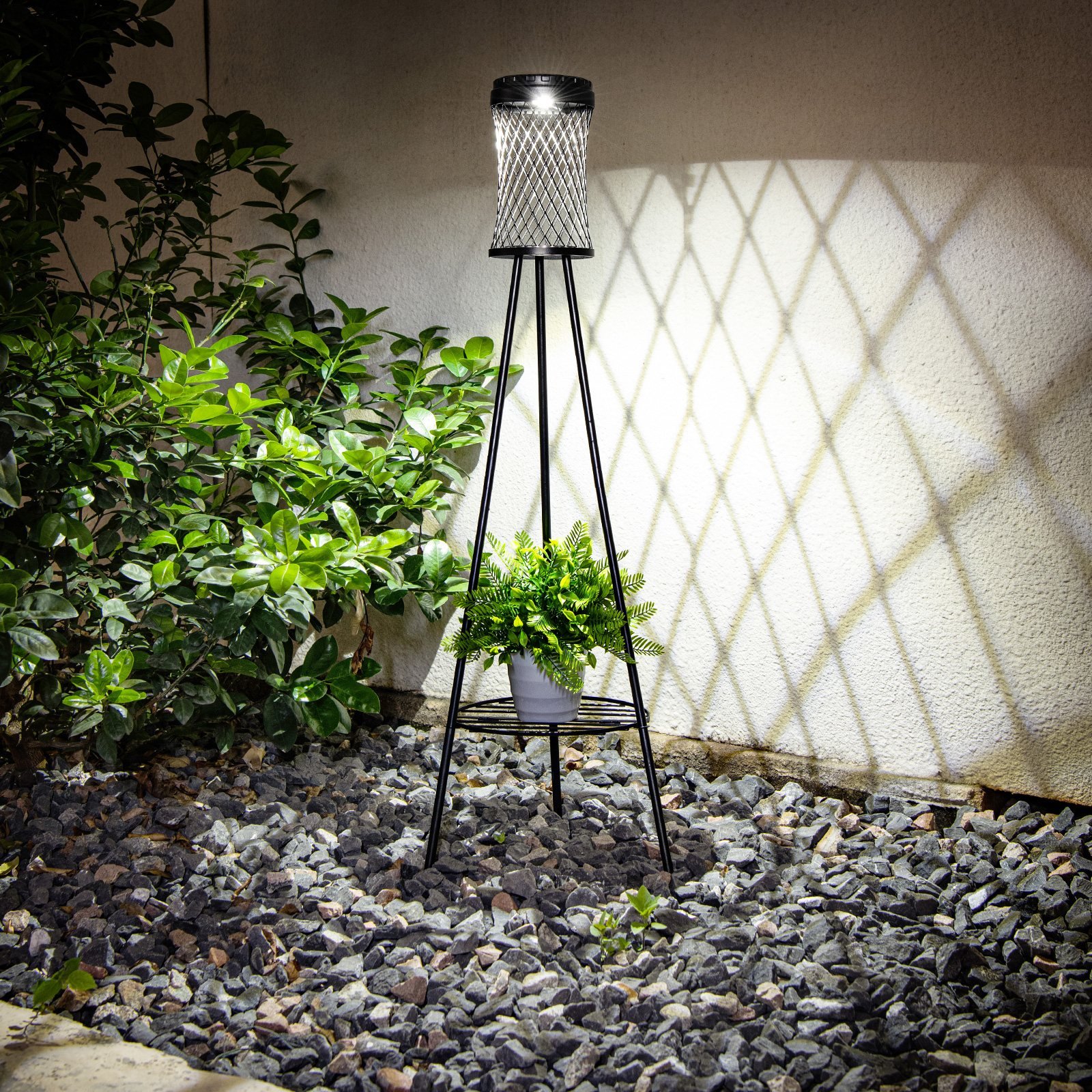 Solar floor lamp with plant stand – floor lamp design – twisted waist white light 02